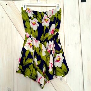 WOMANS LUCCA COUTURE  SIZE X SMALL ROMPER